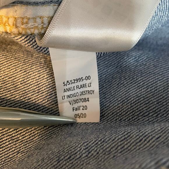 Gap Denim Ankle Flare High Rise Cropped Distressed Stretch Light Jeans 28 6 - Picture 13 of 16